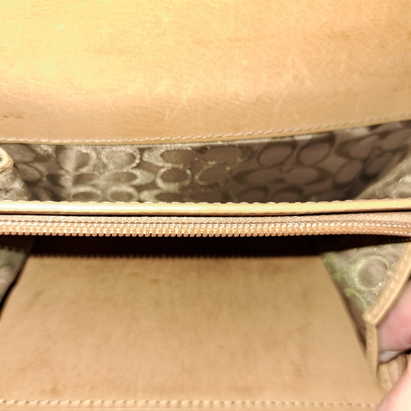 Coach bundle - Picture 5 of 11